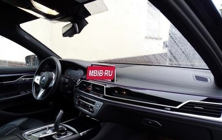 BMW 7 серия, 2021 год, 7 800 000 рублей, 6 фотография