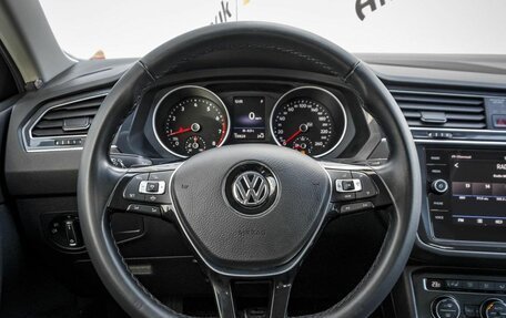 Volkswagen Tiguan II, 2018 год, 2 390 000 рублей, 16 фотография