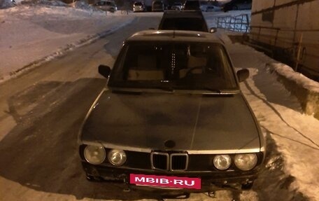 BMW 5 серия, 1982 год, 170 000 рублей, 3 фотография