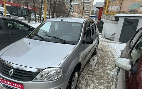 Renault Logan I, 2012 год, 600 000 рублей, 2 фотография