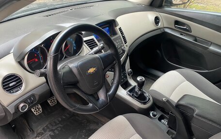 Chevrolet Cruze II, 2011 год, 720 000 рублей, 3 фотография