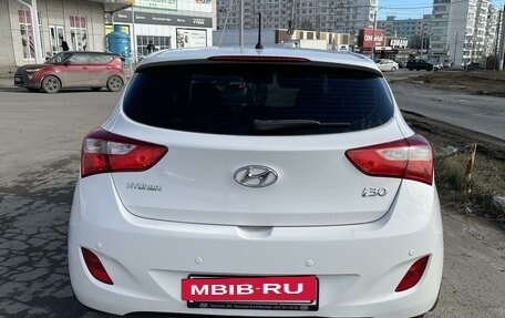 Hyundai i30 II рестайлинг, 2012 год, 1 300 000 рублей, 11 фотография