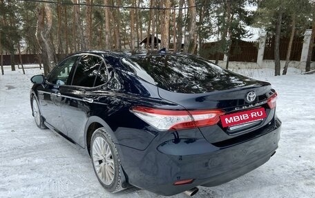 Toyota Camry, 2018 год, 3 180 000 рублей, 8 фотография