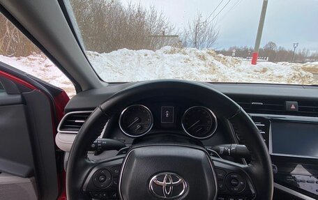 Toyota Camry, 2019 год, 2 750 000 рублей, 20 фотография