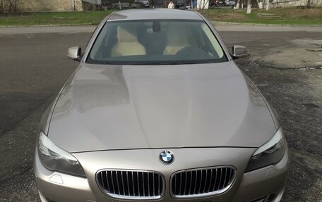 BMW 5 серия, 2011 год, 2 430 000 рублей, 2 фотография