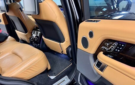 Land Rover Range Rover IV рестайлинг, 2018 год, 12 200 000 рублей, 22 фотография