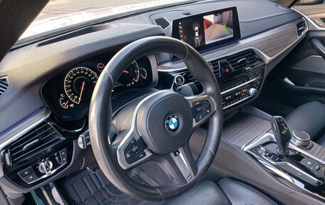 BMW 5 серия, 2019 год, 5 799 000 рублей, 19 фотография