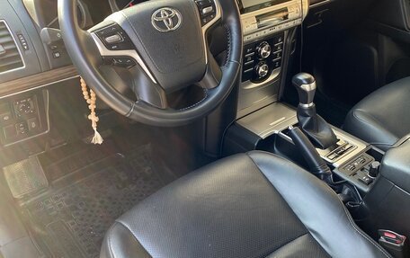 Toyota Land Cruiser Prado 150 рестайлинг 2, 2018 год, 6 000 000 рублей, 8 фотография
