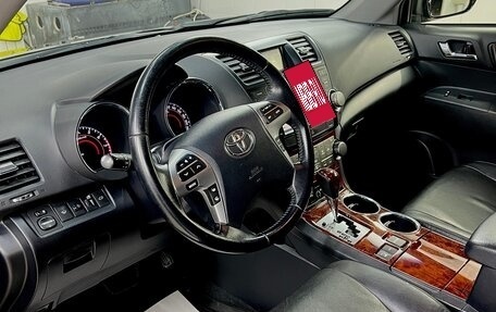 Toyota Highlander III, 2013 год, 2 770 000 рублей, 8 фотография