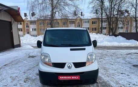 Renault Trafic, 2008 год, 1 360 000 рублей, 1 фотография