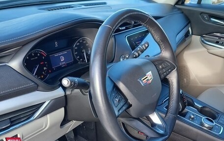 Cadillac XT4 I, 2019 год, 2 900 000 рублей, 10 фотография