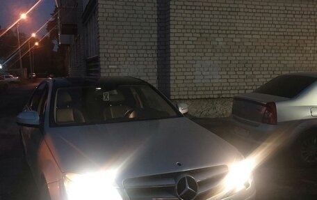 Mercedes-Benz C-Класс, 2007 год, 900 000 рублей, 3 фотография