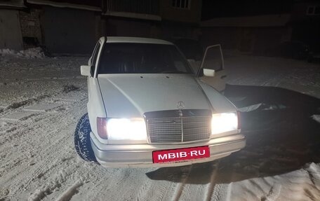 Mercedes-Benz W124, 1989 год, 300 000 рублей, 1 фотография