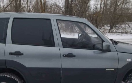 Chevrolet Niva I рестайлинг, 2013 год, 690 000 рублей, 2 фотография