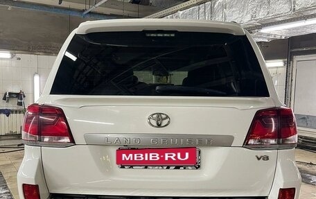 Toyota Land Cruiser 200, 2011 год, 3 499 000 рублей, 2 фотография
