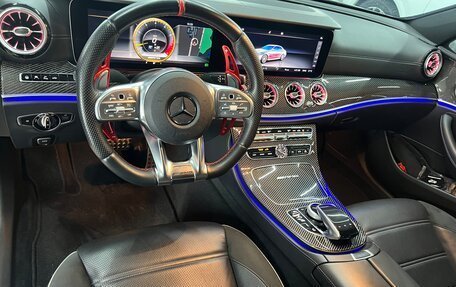 Mercedes-Benz E-Класс AMG, 2018 год, 8 300 000 рублей, 6 фотография