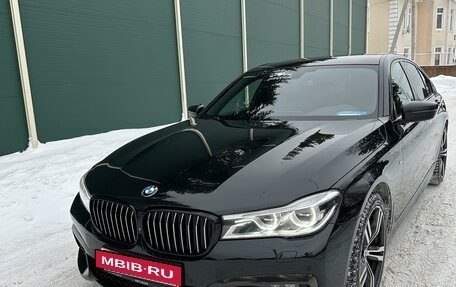 BMW 7 серия, 2018 год, 4 400 000 рублей, 2 фотография