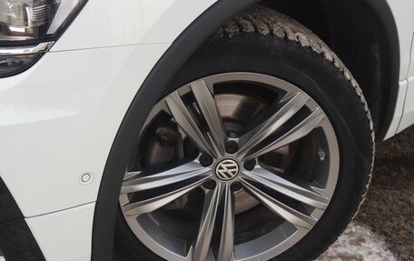 Volkswagen Tiguan II, 2020 год, 3 876 000 рублей, 5 фотография
