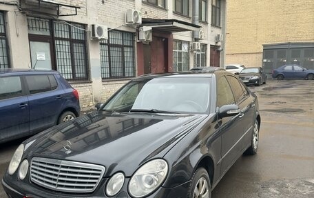 Mercedes-Benz E-Класс, 2003 год, 790 000 рублей, 4 фотография