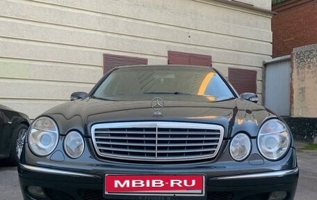 Mercedes-Benz E-Класс, 2003 год, 790 000 рублей, 3 фотография
