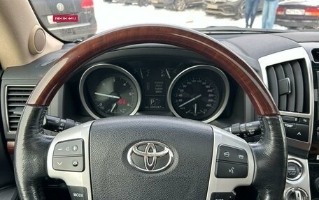 Toyota Land Cruiser 200, 2014 год, 4 690 000 рублей, 6 фотография