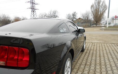 Ford Mustang VI рестайлинг, 2007 год, 1 490 000 рублей, 8 фотография