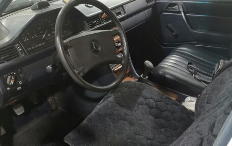 Mercedes-Benz W124, 1989 год, 300 000 рублей, 2 фотография