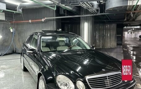 Mercedes-Benz E-Класс, 2002 год, 1 250 000 рублей, 3 фотография
