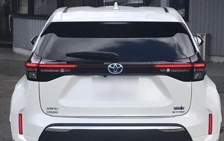 Toyota Yaris Cross, 2021 год, 1 290 000 рублей, 5 фотография