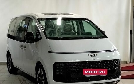 Hyundai Staria, 2023 год, 6 699 000 рублей, 3 фотография