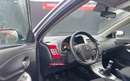 Toyota Corolla, 2011 год, 825 000 рублей, 5 фотография