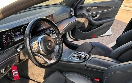 Mercedes-Benz E-Класс, 2020 год, 3 600 000 рублей, 9 фотография