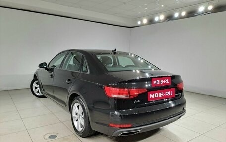 Audi A4, 2018 год, 2 610 000 рублей, 3 фотография
