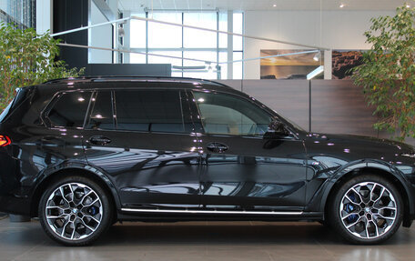 BMW X7, 2023 год, 19 000 000 рублей, 4 фотография