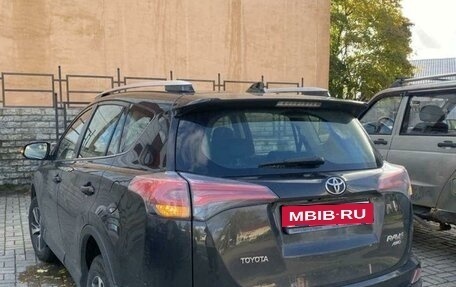 Toyota RAV4, 2016 год, 2 200 000 рублей, 5 фотография