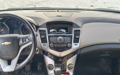 Chevrolet Cruze II, 2011 год, 850 000 рублей, 8 фотография