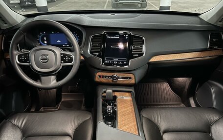 Volvo XC90 II рестайлинг, 2022 год, 9 200 000 рублей, 8 фотография