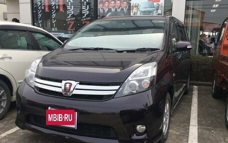 Toyota ISis I, 2013 год, 980 000 рублей, 3 фотография