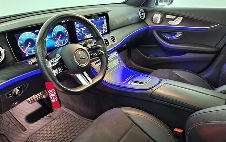 Mercedes-Benz E-Класс, 2022 год, 6 357 000 рублей, 5 фотография