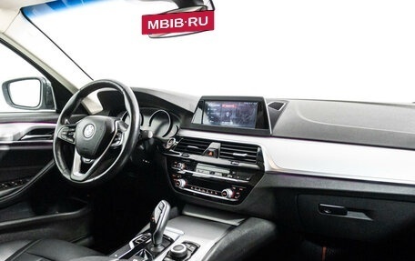BMW 5 серия, 2018 год, 2 899 789 рублей, 9 фотография