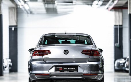 Volkswagen Passat B8 рестайлинг, 2017 год, 1 930 000 рублей, 8 фотография