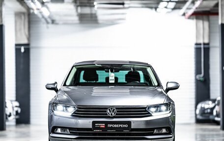 Volkswagen Passat B8 рестайлинг, 2017 год, 1 930 000 рублей, 5 фотография
