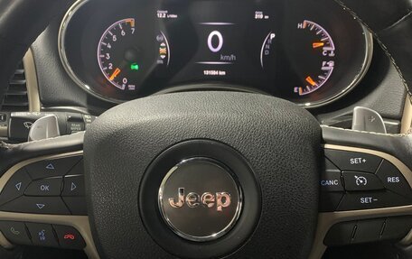 Jeep Grand Cherokee, 2016 год, 4 250 000 рублей, 23 фотография