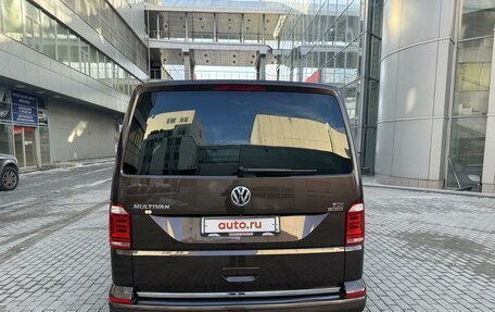 Volkswagen Multivan T6 рестайлинг, 2018 год, 4 450 000 рублей, 5 фотография