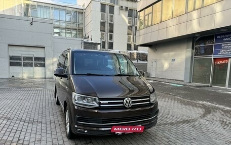 Volkswagen Multivan T6 рестайлинг, 2018 год, 4 450 000 рублей, 2 фотография