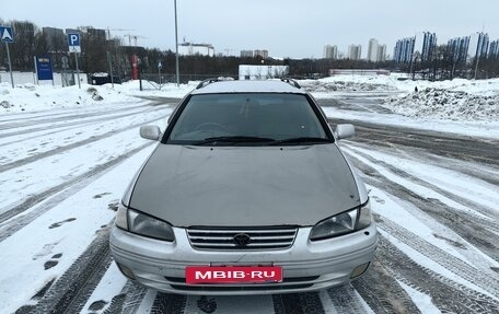 Toyota Camry, 1997 год, 310 000 рублей, 2 фотография