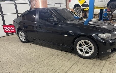 BMW 3 серия, 2011 год, 1 180 000 рублей, 3 фотография