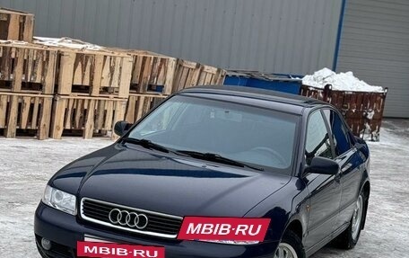 Audi A4, 1998 год, 380 000 рублей, 8 фотография