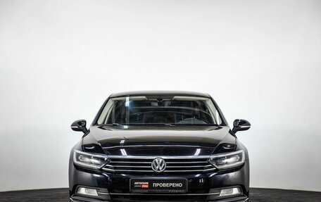 Volkswagen Passat B8 рестайлинг, 2015 год, 1 700 000 рублей, 2 фотография