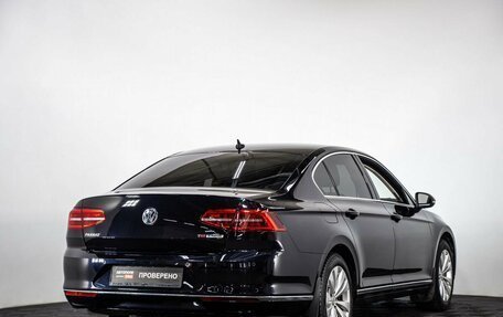 Volkswagen Passat B8 рестайлинг, 2015 год, 1 700 000 рублей, 4 фотография